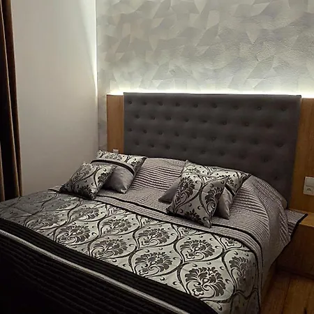 דירה 1-bedroom Lux With Balcony & Underground Parking Garage Spišská Nová Ves