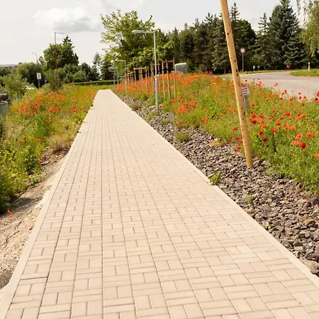 1-bedroom Lux With Balcony & Underground Parking Garage דירה