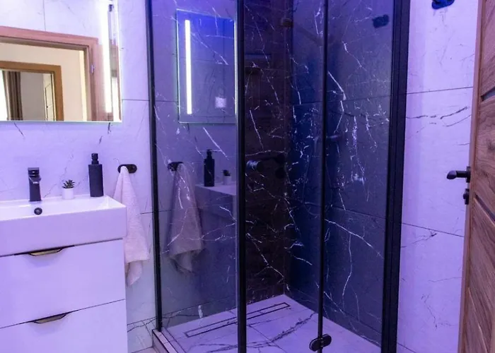 Lägenhet 1-bedroom Lux With Balcony & Underground Parking Garage Spišská Nová Ves