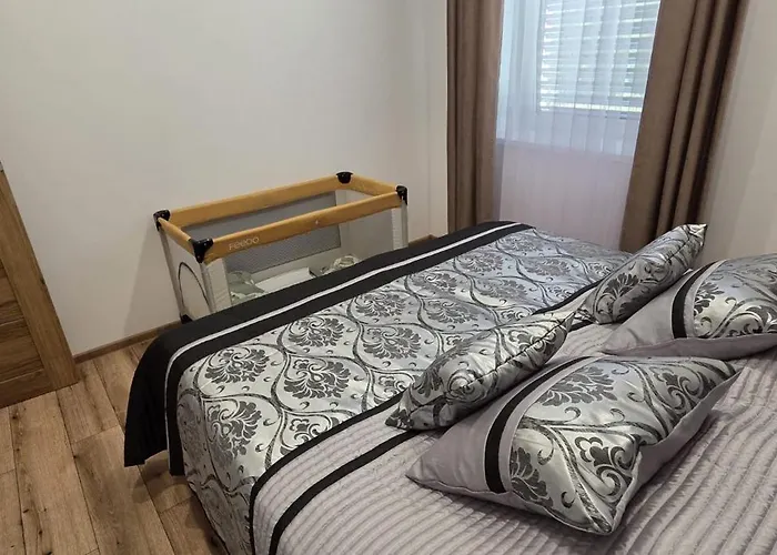 Lejlighed 1-bedroom Lux With Balcony & Underground Parking Garage *